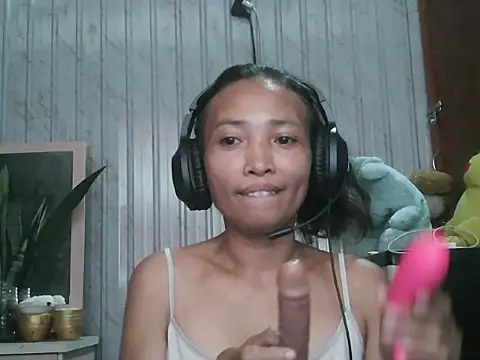 pinayhotii online show from September 19, 2025, 11:16 pm