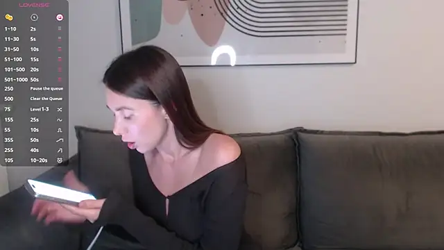 summer time13 online show from November 7, 2025, 4:51 pm