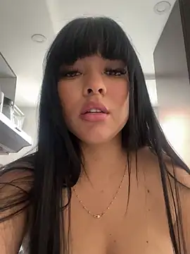 Snapshot of BrendaCrean chatting on January 25, 2025, 2:03 pm BrendaCrean online show from January 25, 2025, 2:03 pm