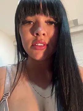 Snapshot of BrendaCrean chatting on February 27, 2025, 11:48 pm BrendaCrean online show from February 27, 2025, 11:48 pm