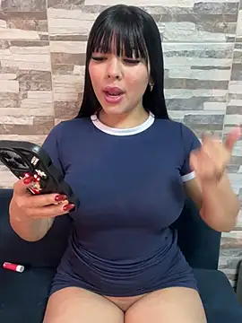 Snapshot of BrendaCrean chatting on March 20, 2025, 11:49 am BrendaCrean online show from March 20, 2025, 11:49 am