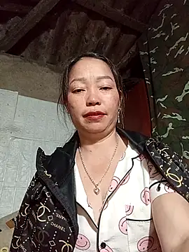  Helala  online show from November 11, 2025, 3:34 pm