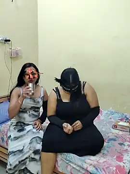 Snapshot of Hot_modal chatting on May 21, 2026, 6:04 pm Hot modal online show from May 21, 2026, 6:04 pm