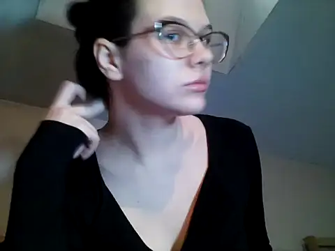 LaVostraDorothy online show from January 18, 2026, 11:47 am