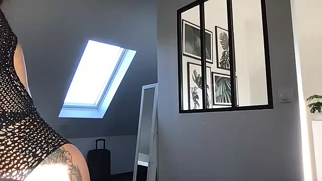 AmyStone   online show from February 2, 2026, 10:25 am