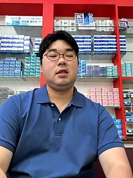 Snapshot of gayfucuxuc chatting on September 22, 2025, 6:15 am gayfucuxuc online show from September 22, 2025, 6:15 am