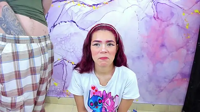 Snapshot of playshardcouple chatting on October 9, 2025, 11:08 am playshardcouple online show from October 9, 2025, 11:08 am