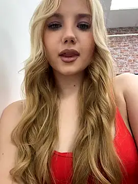 Snapshot of Sky_Cutie chatting on September 22, 2025, 4:47 am Sky Cutie online show from September 22, 2025, 4:47 am