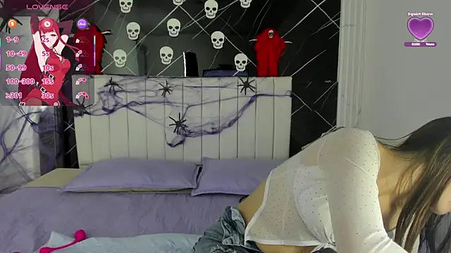 shirley hott online show from October 17, 2025, 6:54 pm