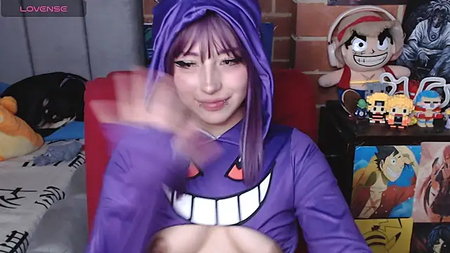  alexa19pretty  online show from April 15, 2026, 6:37 pm