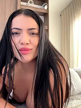 Snapshot of Lu090_ chatting on October 17, 2025, 2:41 pm Lu090 online show from October 17, 2025, 2:41 pm