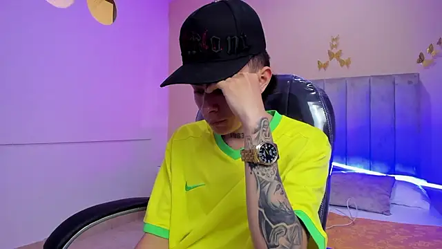 Nascary Fox online show from February 2, 2026, 7:12 pm