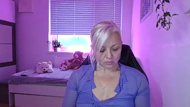 Linsy Kim online show from November 20, 2025, 6:46 am