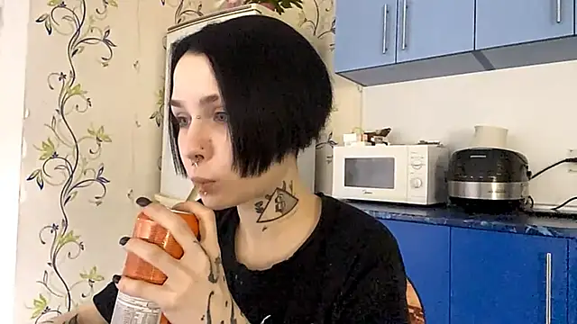 CandaceBlaze online show from October 17, 2025, 8:11 pm