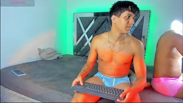 Robertmiller21 online show from April 8, 2026, 12:43 am