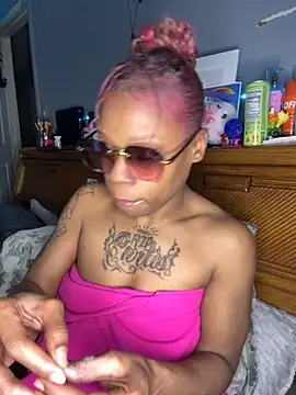 Tishrella6 online show from February 4, 2026, 5:41 pm