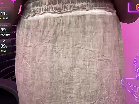 Snapshot of Aashi_5 chatting on October 23, 2025, 2:11 am Aashi 5 online show from October 23, 2025, 2:11 am