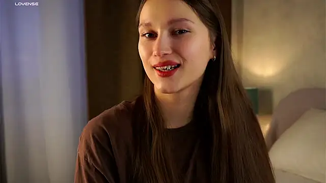 MelaniSeiver online show from October 31, 2025, 1:06 am