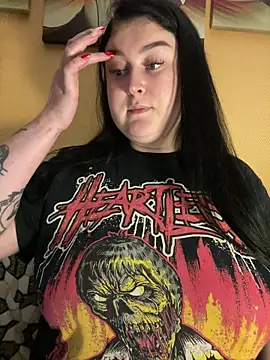 DazzzlingDame online show from April 15, 2026, 7:58 pm