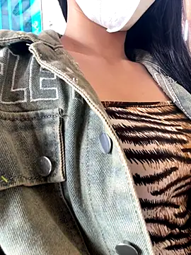 Snapshot of Clara8899 chatting on October 18, 2025, 1:41 am Clara8899 online show from October 18, 2025, 1:41 am