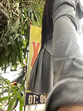 Snapshot of Clara8899 chatting on October 24, 2025, 12:41 am Clara8899 online show from October 24, 2025, 12:41 am