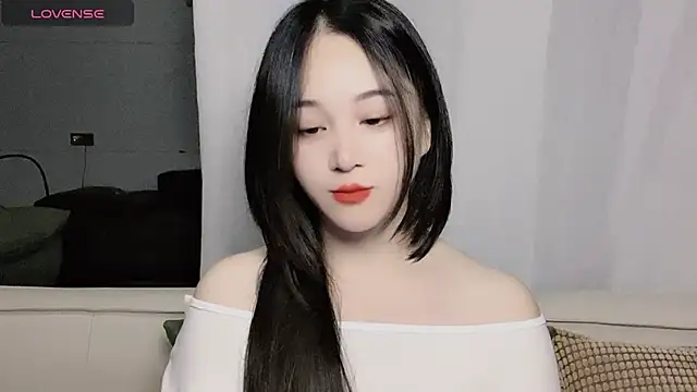 woaiqinqin online show from October 25, 2025, 3:07 pm