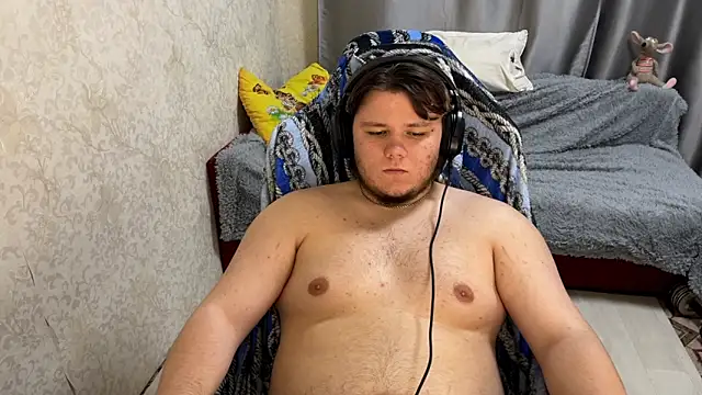 Snapshot of desiredude9 chatting on September 21, 2025, 6:09 pm desiredude9 online show from September 21, 2025, 6:09 pm