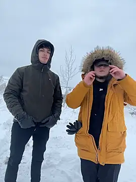 Snapshot of desiredude9 chatting on November 14, 2025, 9:08 am desiredude9 online show from November 14, 2025, 9:08 am