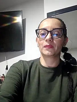 Snapshot of sarita_star chatting on October 28, 2025, 2:04 am sarita star online show from October 28, 2025, 2:04 am