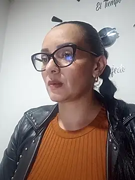 sarita star online show from November 25, 2025, 1:38 am