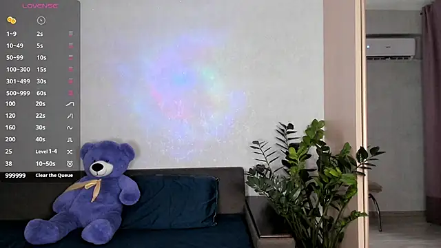 Snapshot of SaraShine_ chatting on September 10, 2025, 7:47 pm SaraShine online show from September 10, 2025, 7:47 pm