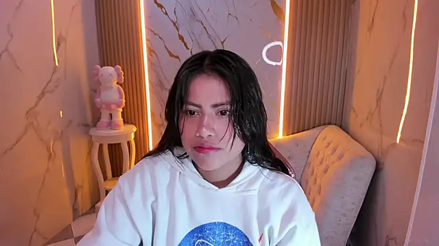 Victoria b  online show from September 25, 2025, 12:42 pm