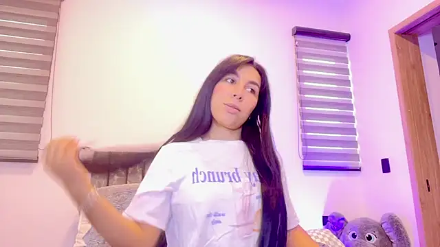 greciadom555 online show from September 18, 2025, 3:36 pm