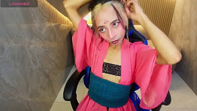 Snapshot of Agnis_ink_r chatting on October 9, 2025, 3:26 am Agnis ink r online show from October 9, 2025, 3:26 am