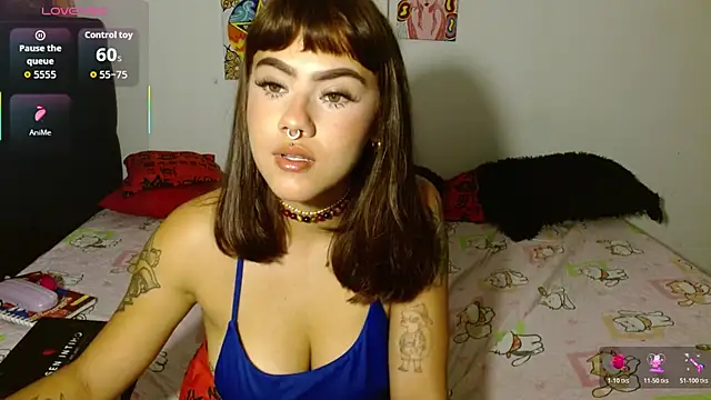 Snapshot of Divinejewel444 chatting on November 14, 2025, 7:51 am Divinejewel444 online show from November 14, 2025, 7:51 am