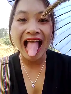 lusy-bae online show from September 21, 2025, 1:51 am