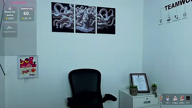 melody-rouss online show from October 11, 2025, 10:14 am