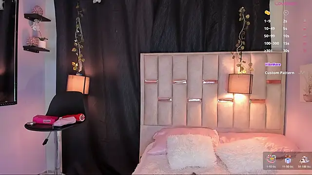 melody-rouss online show from November 11, 2025, 3:17 am