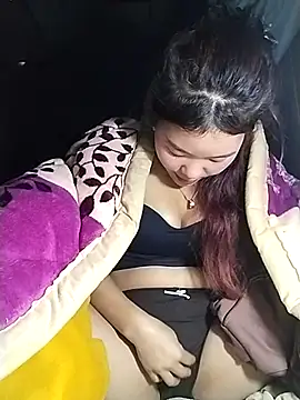 lylylove online show from January 10, 2026, 8:27 am