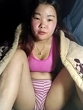 lylylove online show from March 22, 2026, 1:03 pm