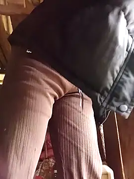 Ngocmi909 online show from February 18, 2026, 12:50 am