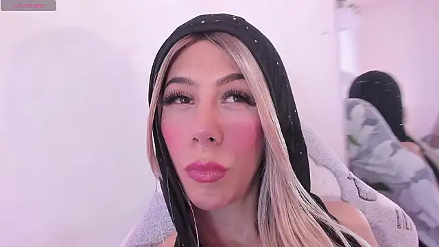 Darlyn tenderhot   online show from February 1, 2026, 12:53 am