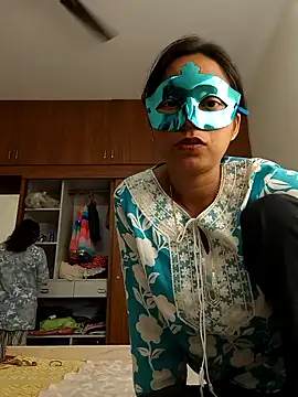 your chandni04 online show from September 22, 2025, 9:44 am