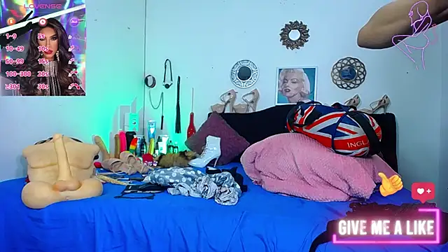 Starhott  online show from November 7, 2025, 11:16 pm