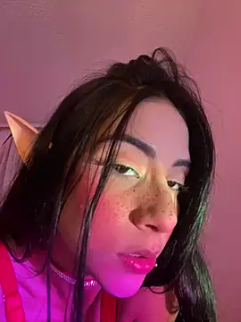 Alice and Bunny  online show from December 20, 2025, 1:56 am