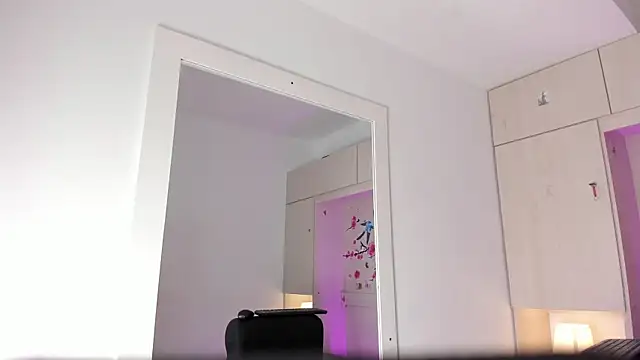 Stefannyevans  online show from December 17, 2025, 12:55 pm