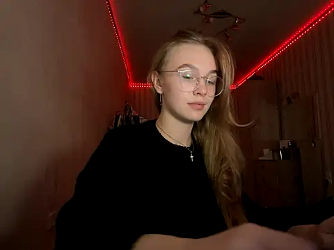 Snapshot of bellameow88 chatting on September 22, 2025, 11:45 am bellameow88 online show from September 22, 2025, 11:45 am