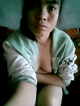 Maymay0033 online show from October 24, 2025, 11:56 pm