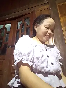  YooY  online show from October 12, 2025, 2:38 pm