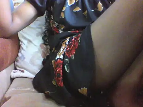 Moongodessy online show from November 27, 2025, 9:44 am